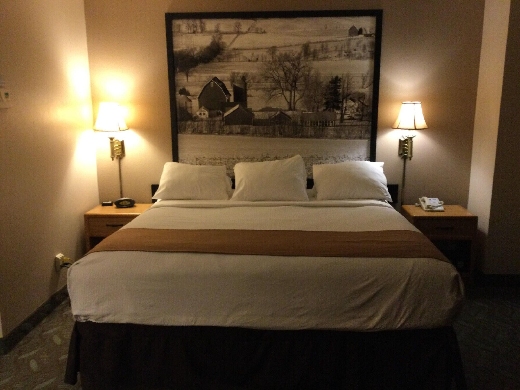 ซูเปอร์ 8 บาย วินด์แฮม มอนโร Hotel Monroe ภายนอก รูปภาพ